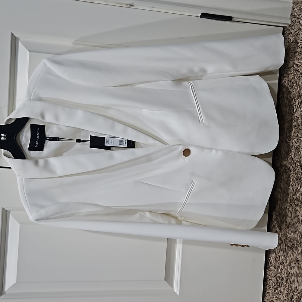 BCBGMAXAZRIA Off White Blazer
